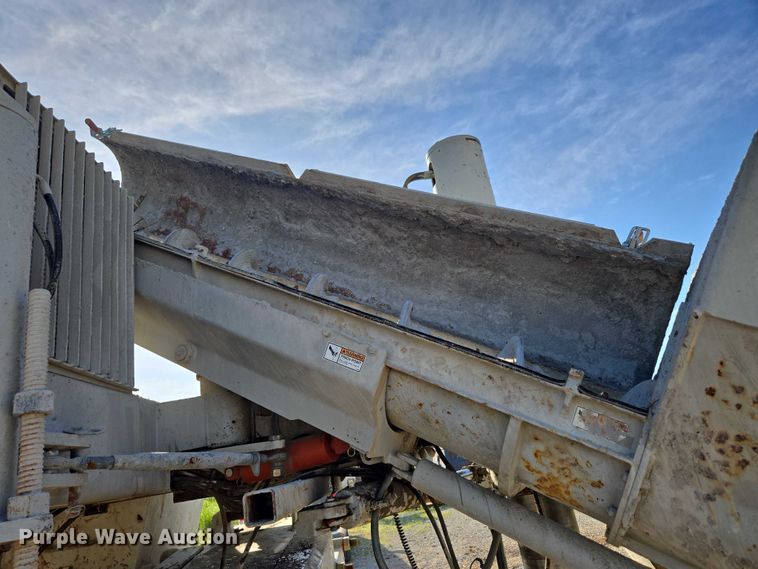 image for item ED2117 2006 Power Curber 5700-B Super curb machine