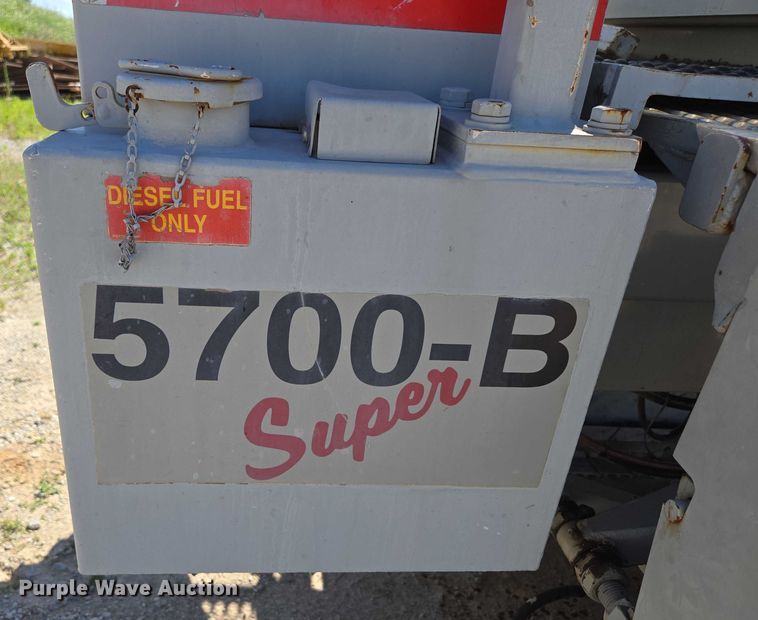 image for item ED2117 2006 Power Curber 5700-B Super curb machine