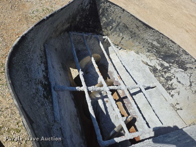 image for item ED2117 2006 Power Curber 5700-B Super curb machine