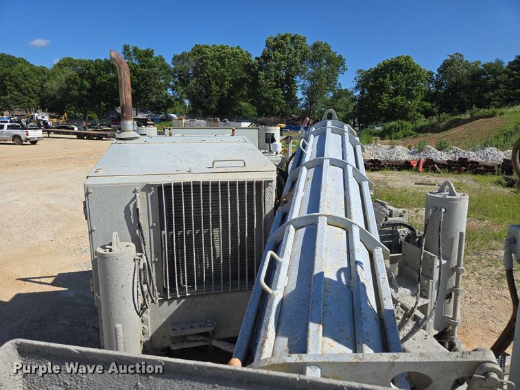 image for item ED2117 2006 Power Curber 5700-B Super curb machine