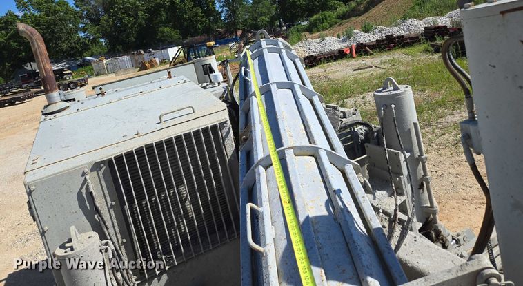 image for item ED2117 2006 Power Curber 5700-B Super curb machine