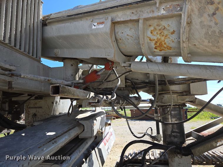 image for item ED2117 2006 Power Curber 5700-B Super curb machine