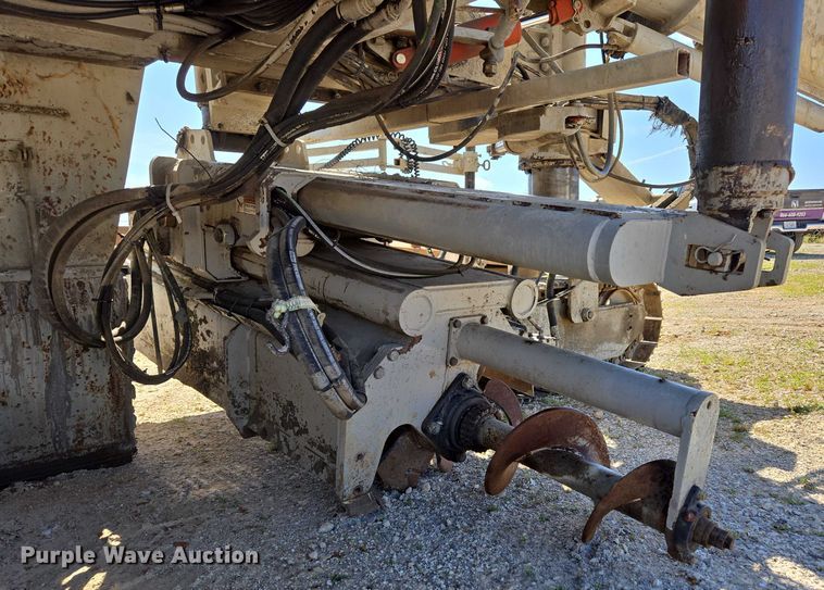 image for item ED2117 2006 Power Curber 5700-B Super curb machine