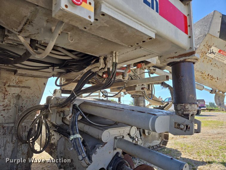 image for item ED2117 2006 Power Curber 5700-B Super curb machine