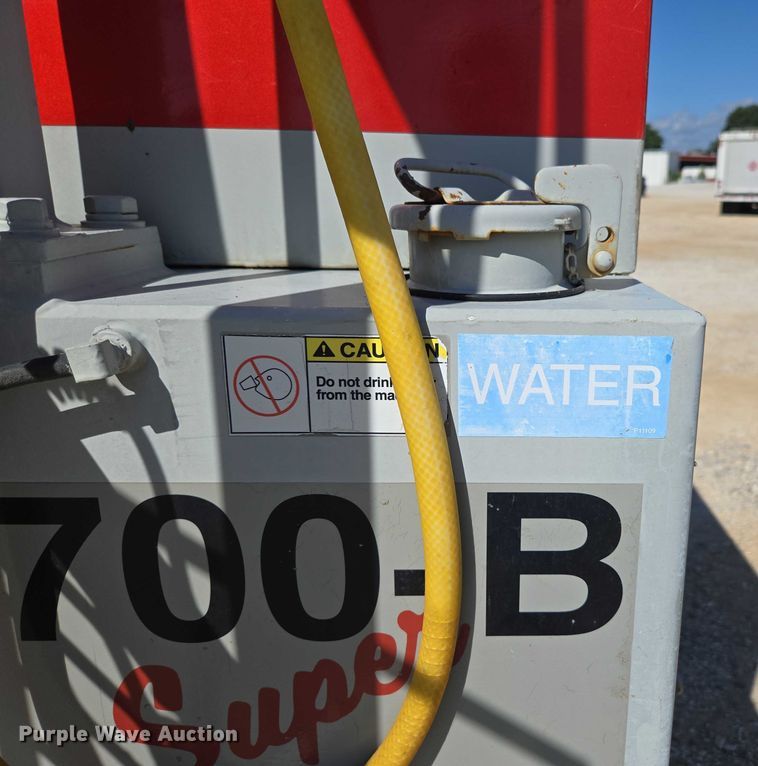 image for item ED2117 2006 Power Curber 5700-B Super curb machine