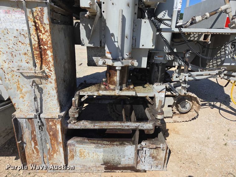 image for item ED2117 2006 Power Curber 5700-B Super curb machine