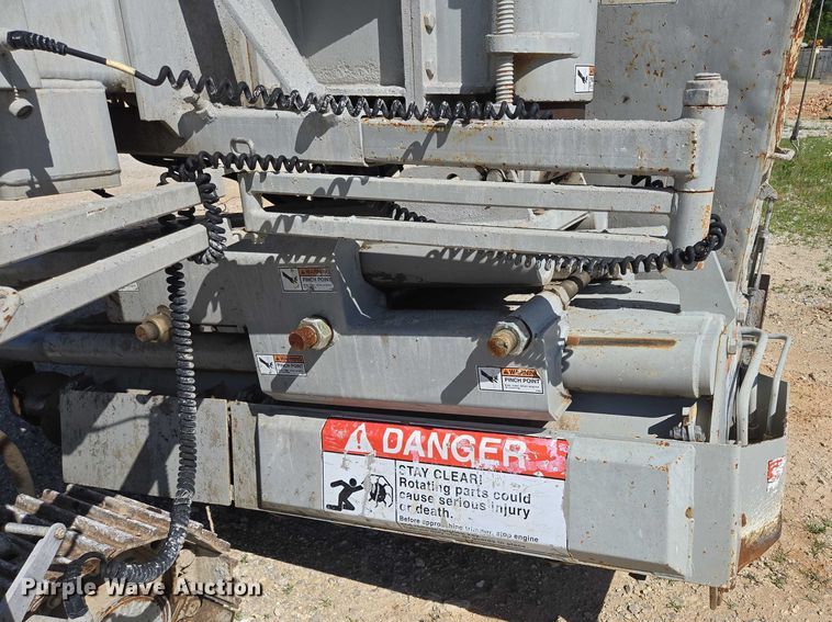 image for item ED2117 2006 Power Curber 5700-B Super curb machine