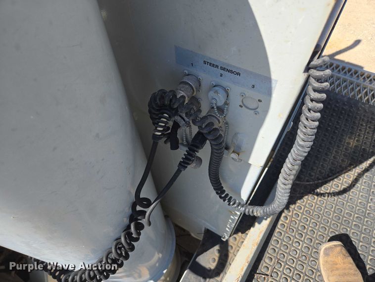 image for item ED2117 2006 Power Curber 5700-B Super curb machine