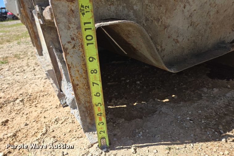 image for item ED2117 2006 Power Curber 5700-B Super curb machine