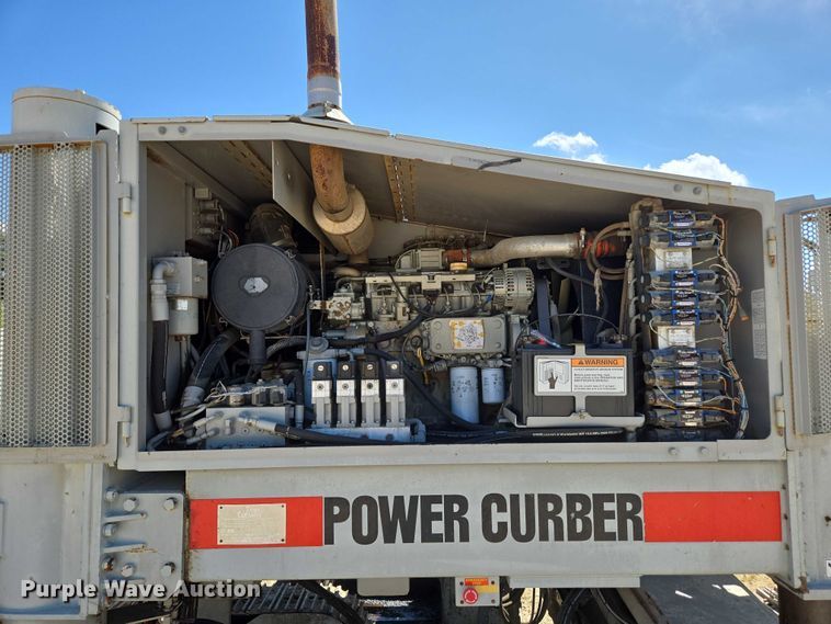 image for item ED2117 2006 Power Curber 5700-B Super curb machine