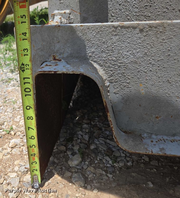 image for item ED2117 2006 Power Curber 5700-B Super curb machine