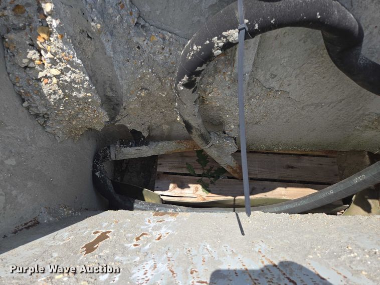 image for item ED2117 2006 Power Curber 5700-B Super curb machine