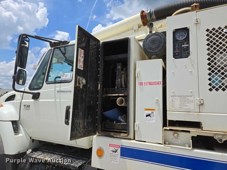 image for item ED2119 2006 International 7500 sewer jetter truck