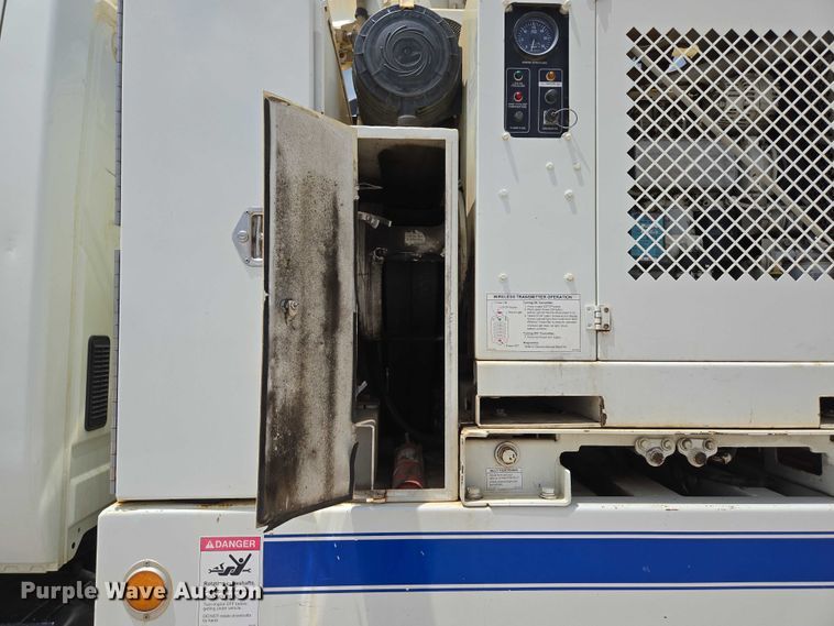 image for item ED2119 2006 International 7500 sewer jetter truck