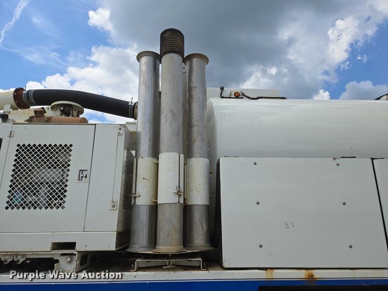 image for item ED2119 2006 International 7500 sewer jetter truck