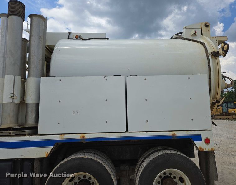 image for item ED2119 2006 International 7500 sewer jetter truck