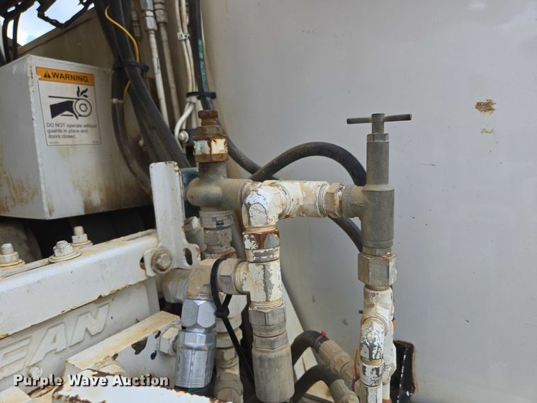 image for item ED2119 2006 International 7500 sewer jetter truck