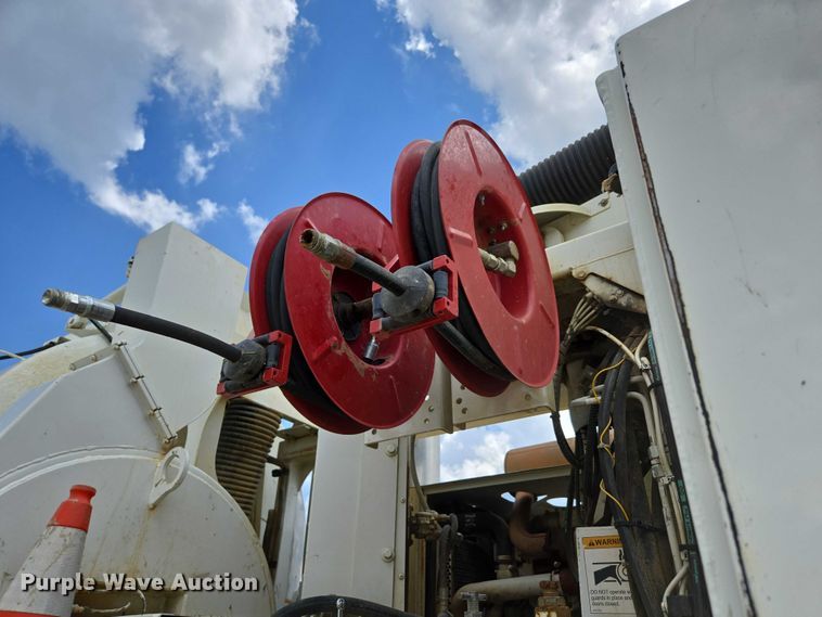 image for item ED2119 2006 International 7500 sewer jetter truck