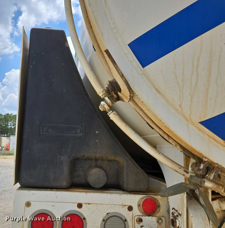 image for item ED2119 2006 International 7500 sewer jetter truck