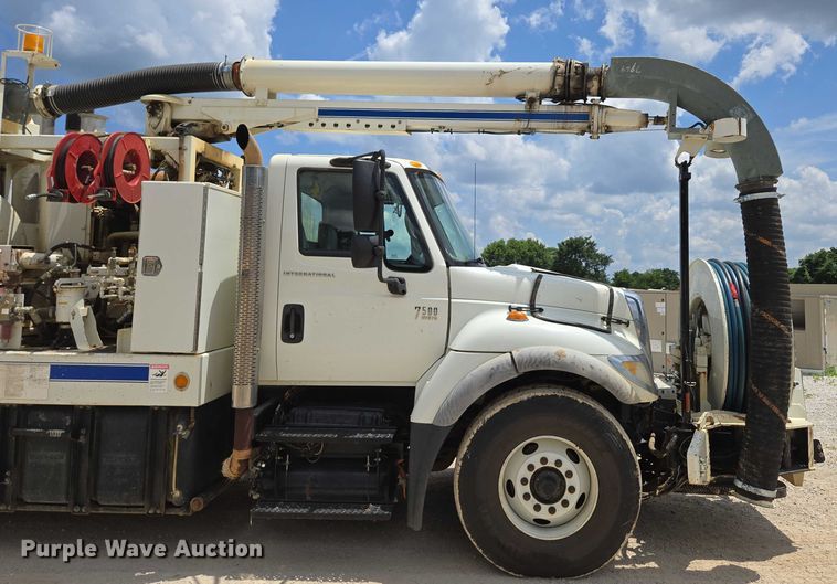 image for item ED2119 2006 International 7500 sewer jetter truck
