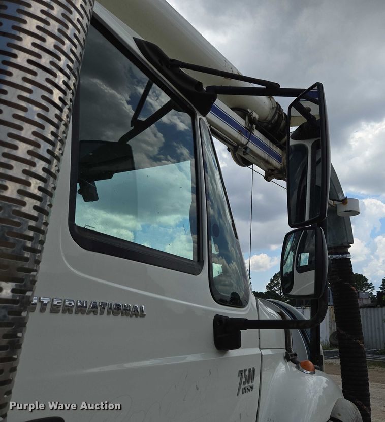 image for item ED2119 2006 International 7500 sewer jetter truck