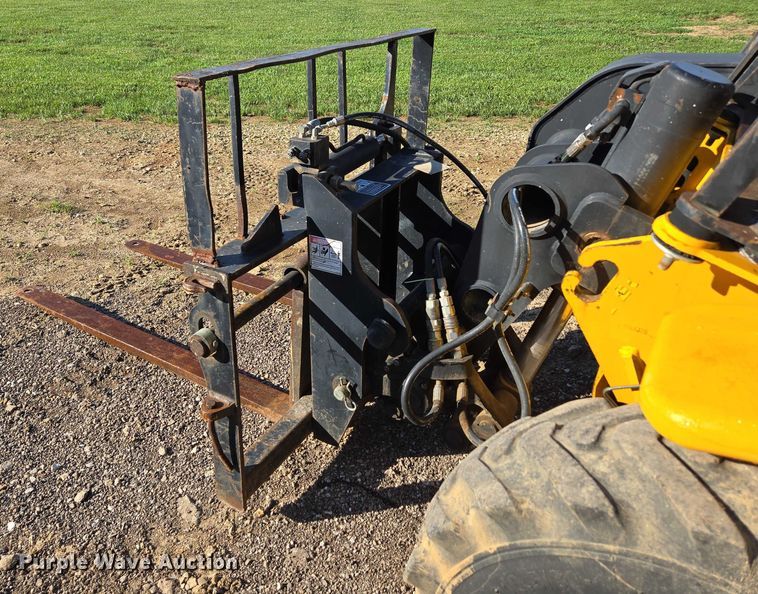 image for item ED2127 2007 JCB 520 telehandler