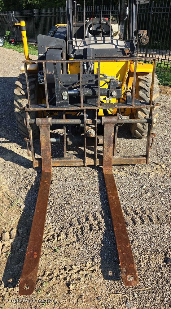 image for item ED2127 2007 JCB 520 telehandler