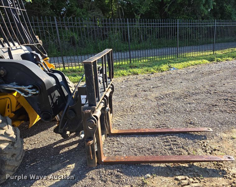 image for item ED2127 2007 JCB 520 telehandler