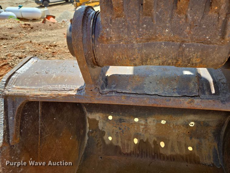 image for item ED2130 1998 Daewoo DH320 excavator