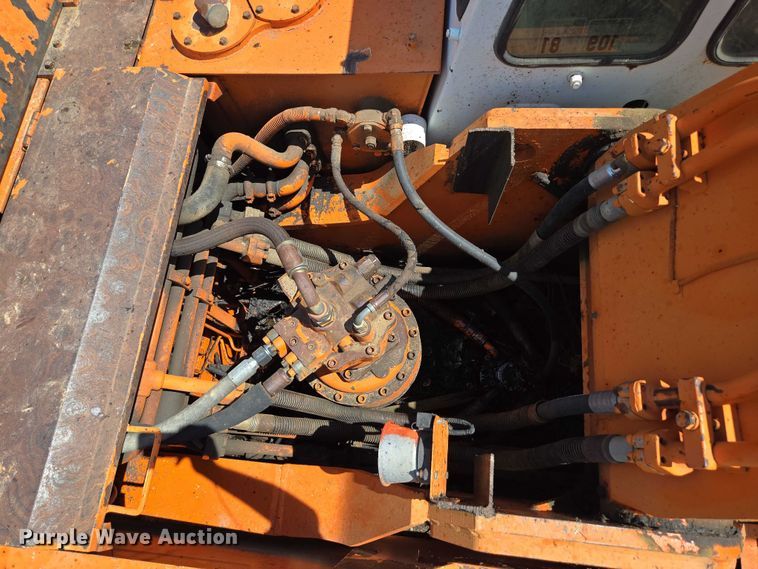 image for item ED2130 1998 Daewoo DH320 excavator