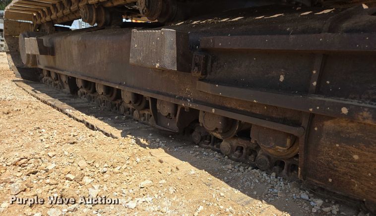 image for item ED2130 1998 Daewoo DH320 excavator