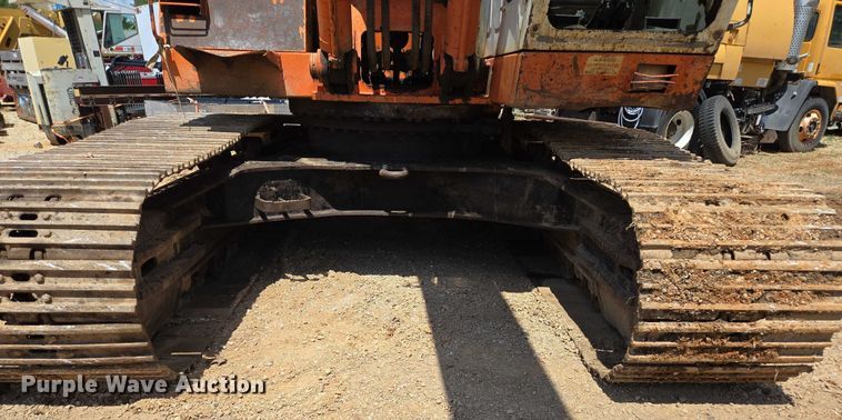 image for item ED2130 1998 Daewoo DH320 excavator