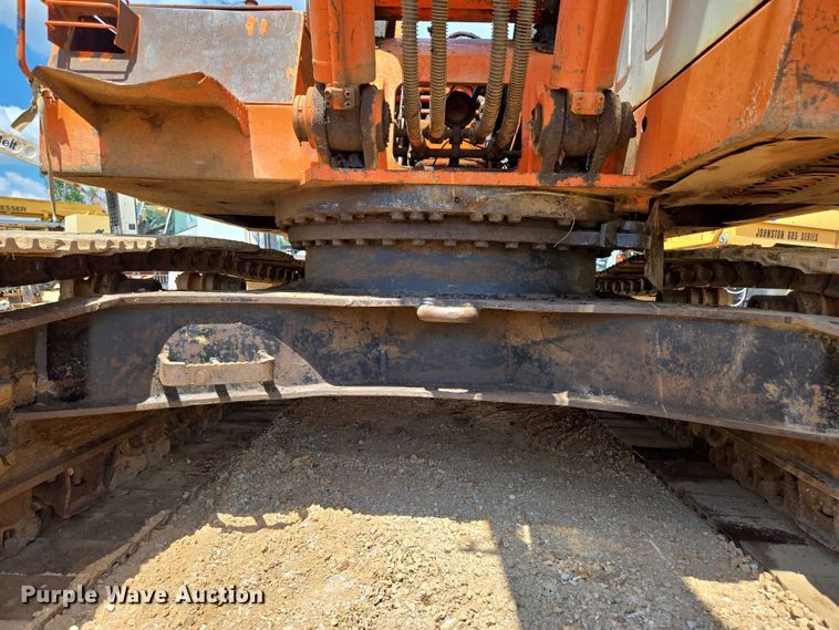 image for item ED2130 1998 Daewoo DH320 excavator