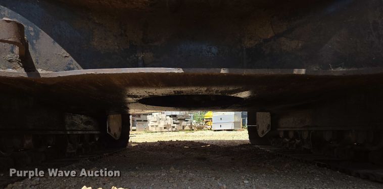 image for item ED2130 1998 Daewoo DH320 excavator