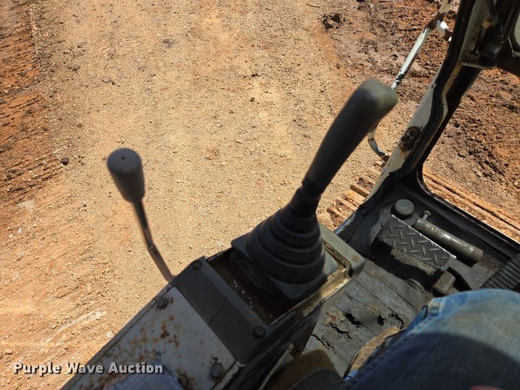 image for item ED2130 1998 Daewoo DH320 excavator