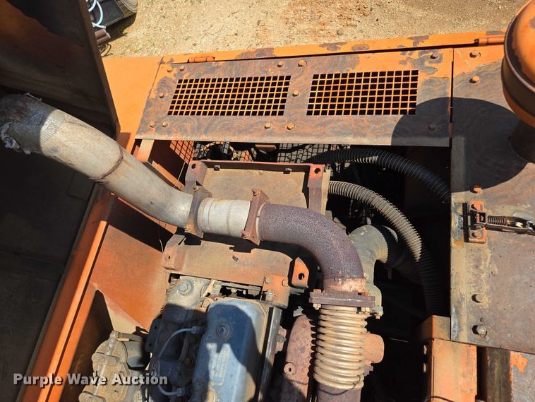 image for item ED2130 1998 Daewoo DH320 excavator