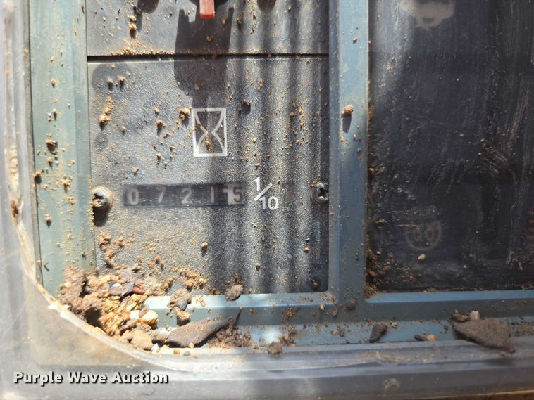 image for item ED2130 1998 Daewoo DH320 excavator