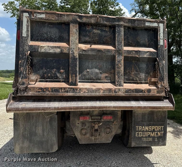 image for item ED4243 1996 Freightliner FLD dump truck