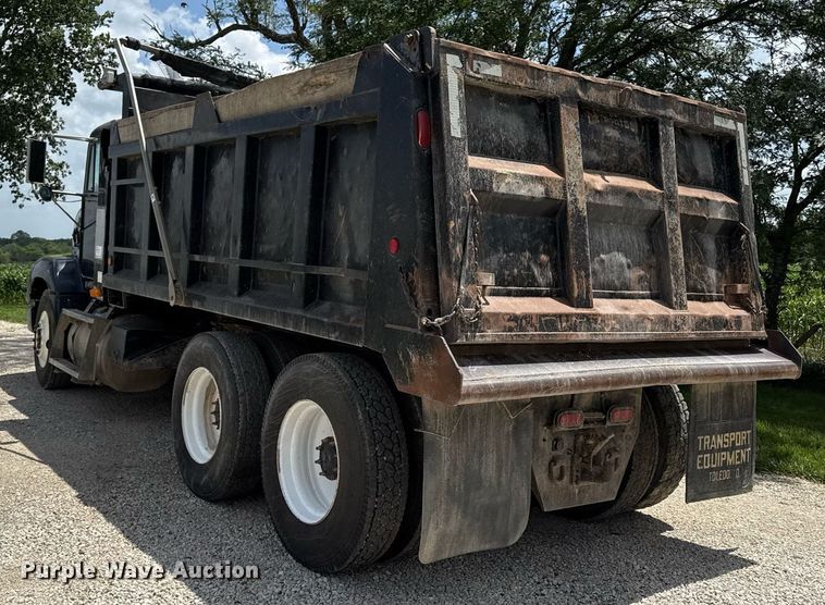image for item ED4243 1996 Freightliner FLD dump truck