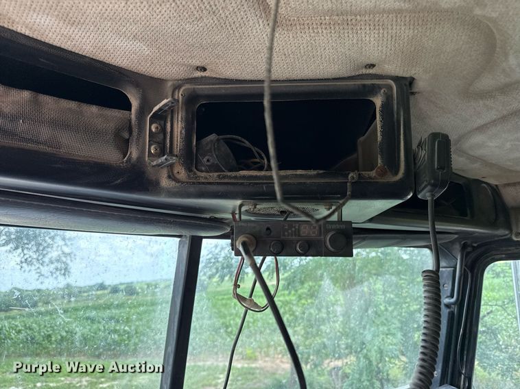 image for item ED4243 1996 Freightliner FLD dump truck