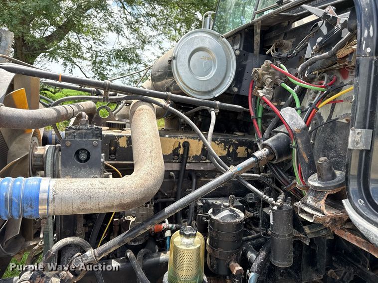 image for item ED4243 1996 Freightliner FLD dump truck