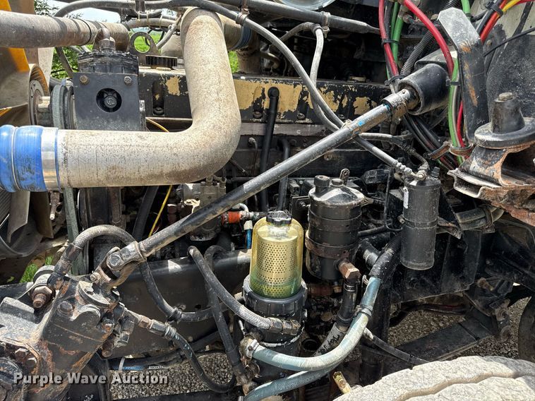 image for item ED4243 1996 Freightliner FLD dump truck