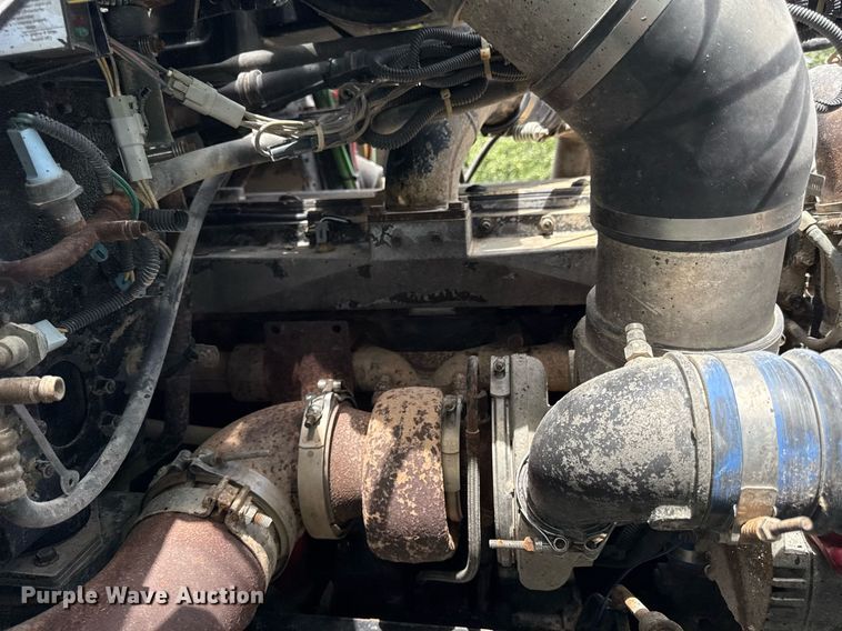 image for item ED4243 1996 Freightliner FLD dump truck