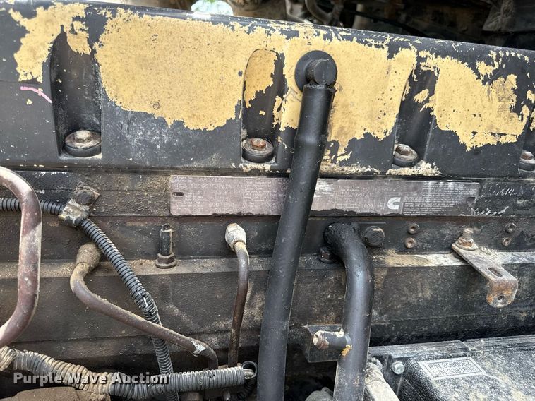 image for item ED4243 1996 Freightliner FLD dump truck