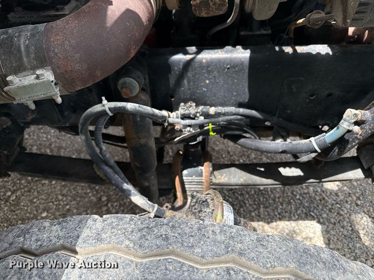 image for item ED4243 1996 Freightliner FLD dump truck