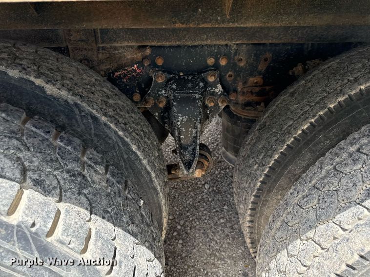 image for item ED4243 1996 Freightliner FLD dump truck