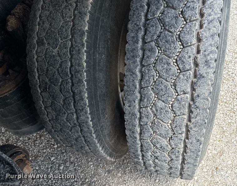 image for item ED4243 1996 Freightliner FLD dump truck