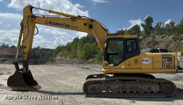 image for item ED4257 2003 Komatsu PC200LC-7L excavator