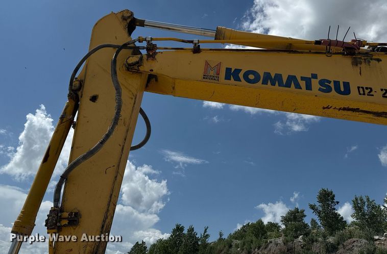 image for item ED4257 2003 Komatsu PC200LC-7L excavator