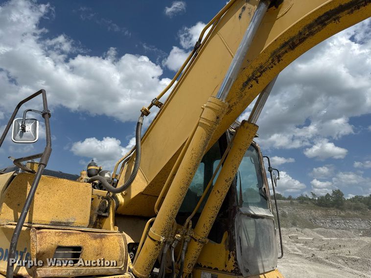 image for item ED4257 2003 Komatsu PC200LC-7L excavator